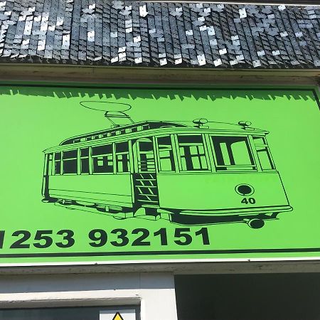 Number 40 - No Multiple Room Bookings Blackpool Ngoại thất bức ảnh